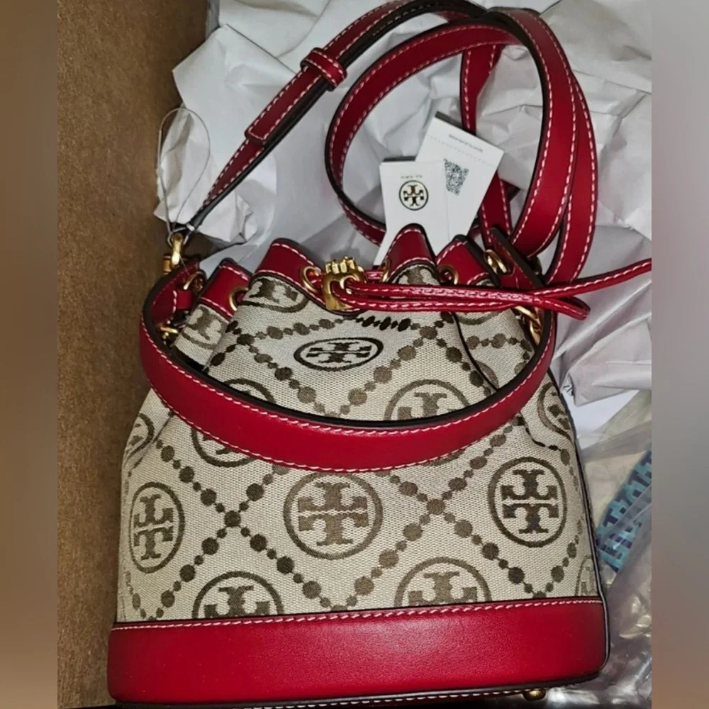 Tory Burch Red and Brown Monogram bucket bag NWT Beautiful!
